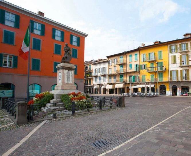 La Casa Di Cate Apartment Sarnico Luaran gambar